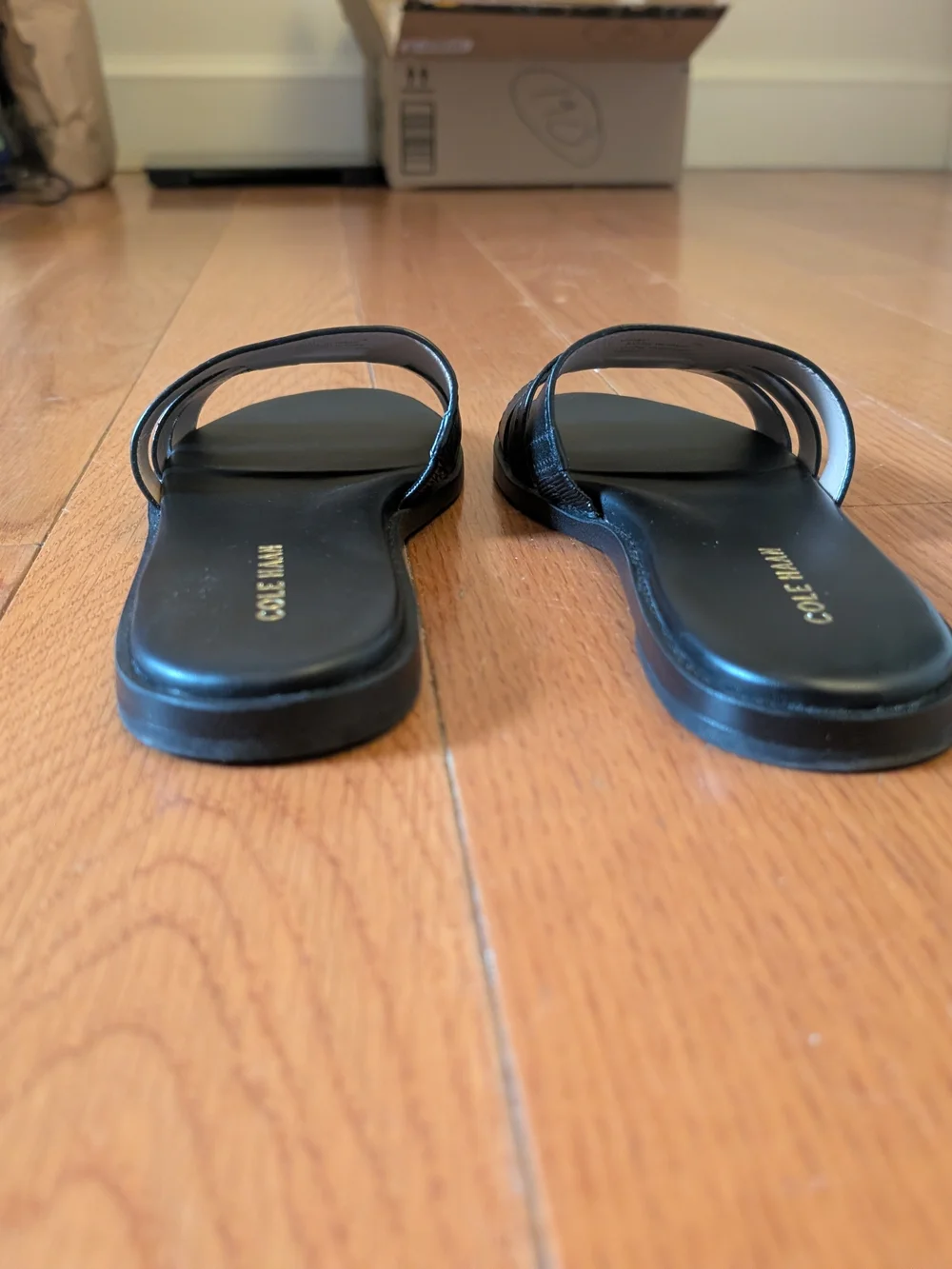 Cole Haan Flynn Slotted Slide Black Leather Sandals Size 7B